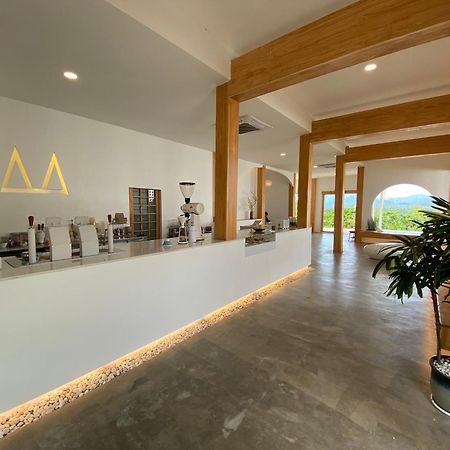 Отель Tanoshi Glamping In Khao Sok Khao Sok National Park Экстерьер фото
