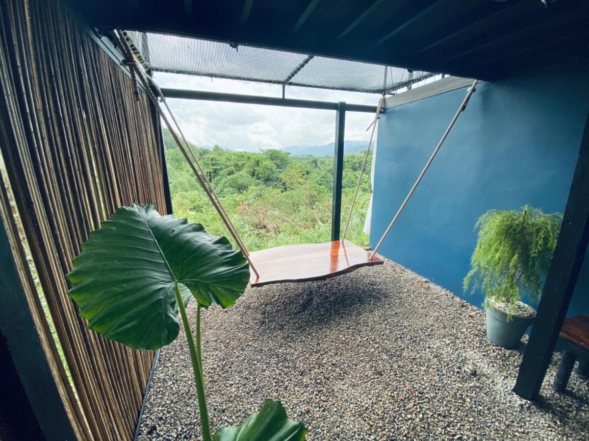 Отель Tanoshi Glamping In Khao Sok Khao Sok National Park Экстерьер фото