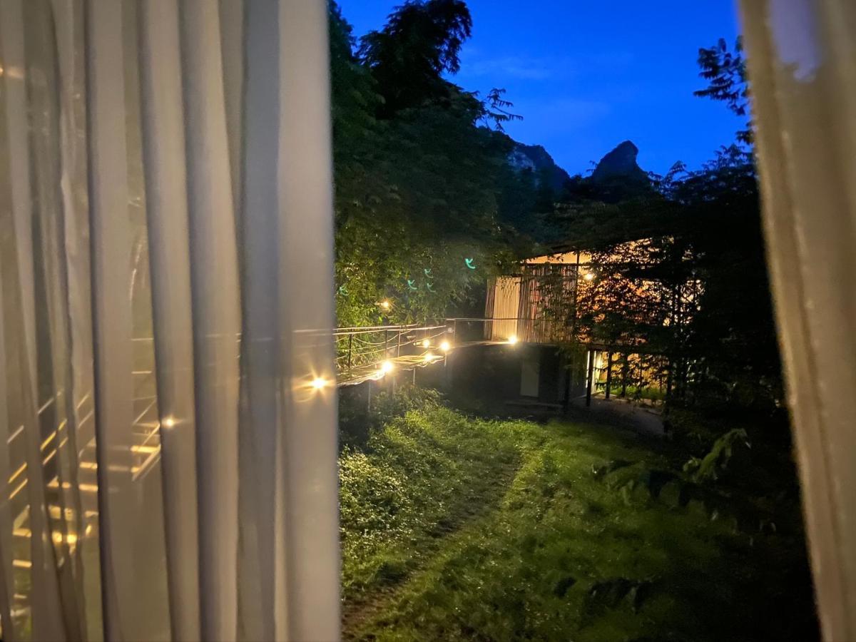 Отель Tanoshi Glamping In Khao Sok Khao Sok National Park Экстерьер фото