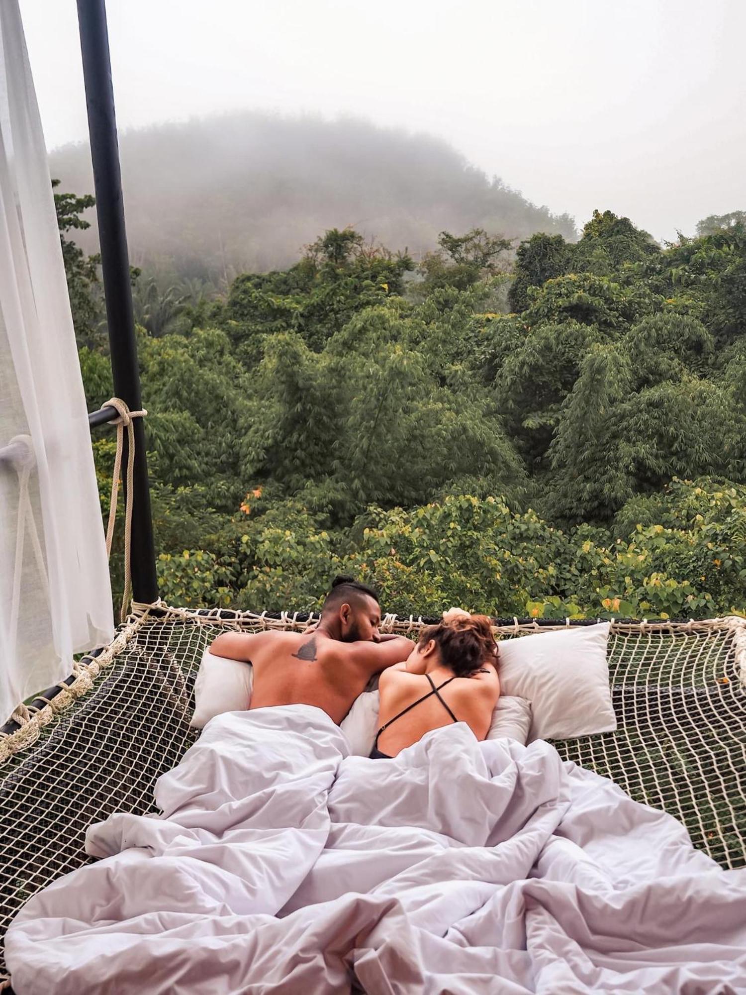 Отель Tanoshi Glamping In Khao Sok Khao Sok National Park Экстерьер фото